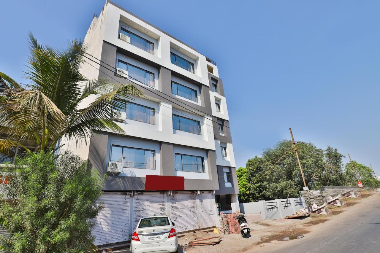 Nova Hotel New Crossroad Rajkot Exterior photo
