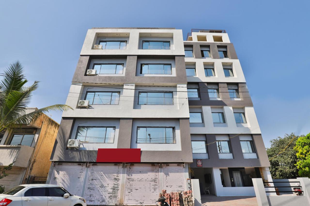 Nova Hotel New Crossroad Rajkot Exterior photo